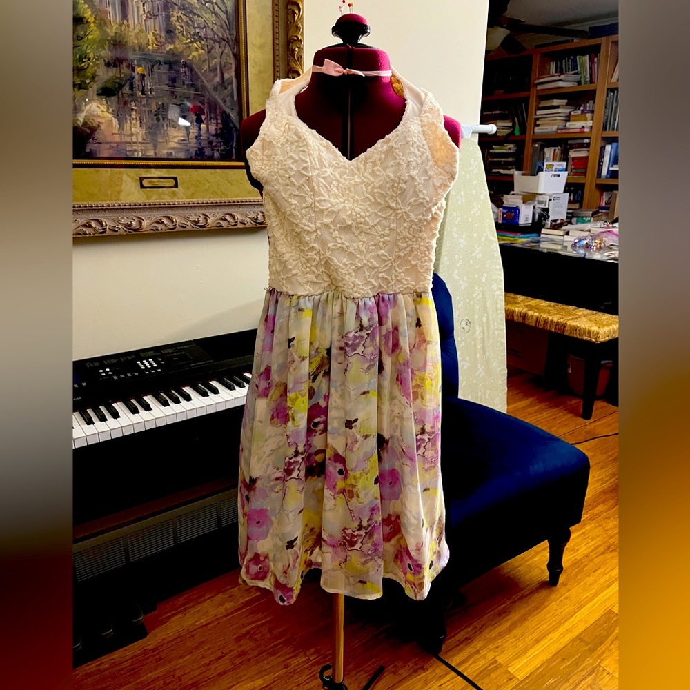Candie’s spring/summer dress, XS.